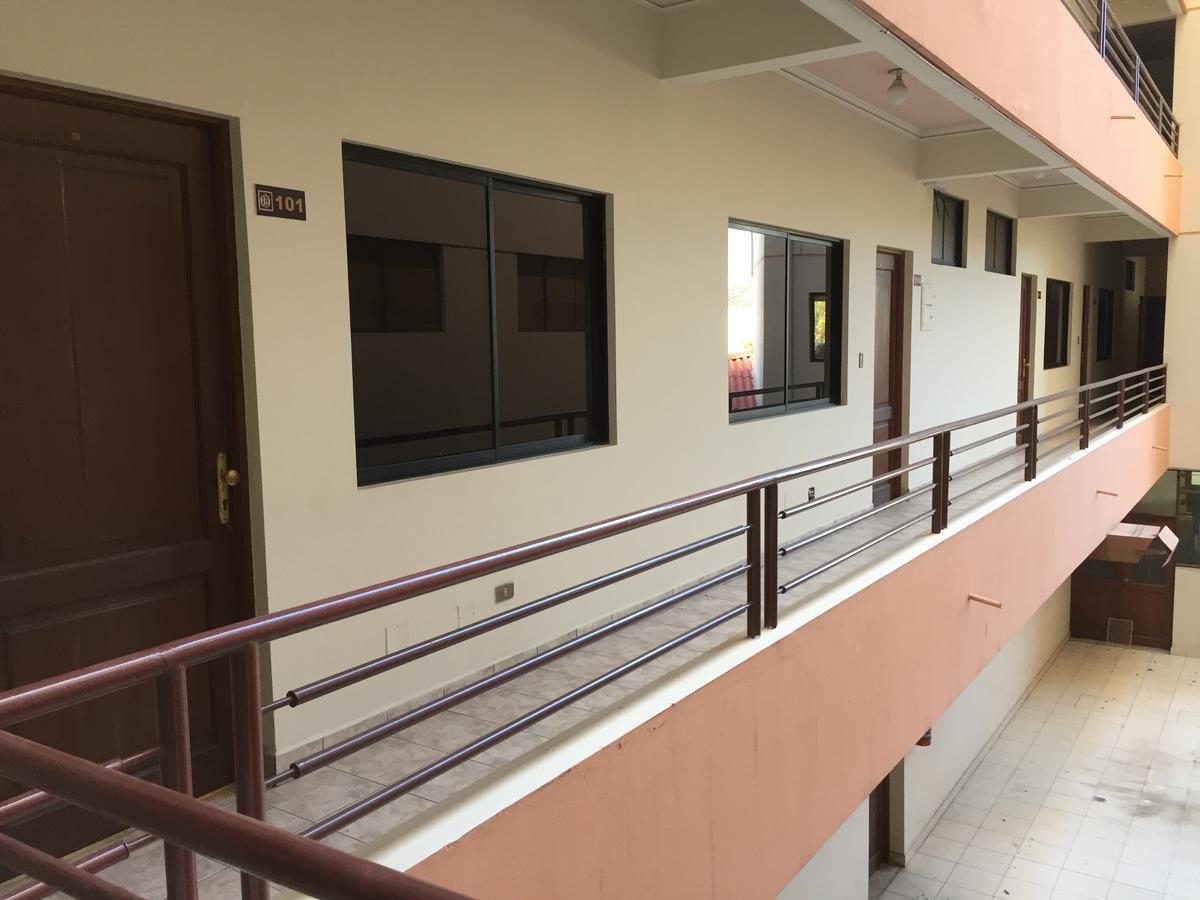 Hotel Oblitas Кочабамба Экстерьер фото